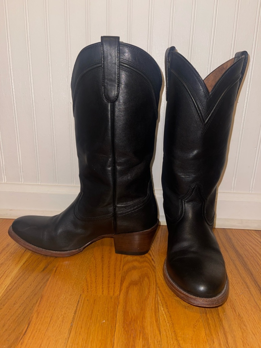 Ariat Black Leather Western Heeled Boots size 10
